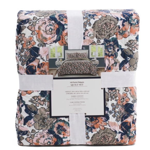 VERA BRADLEY
3pc Floral Quilt Set - Picture 1 of 1